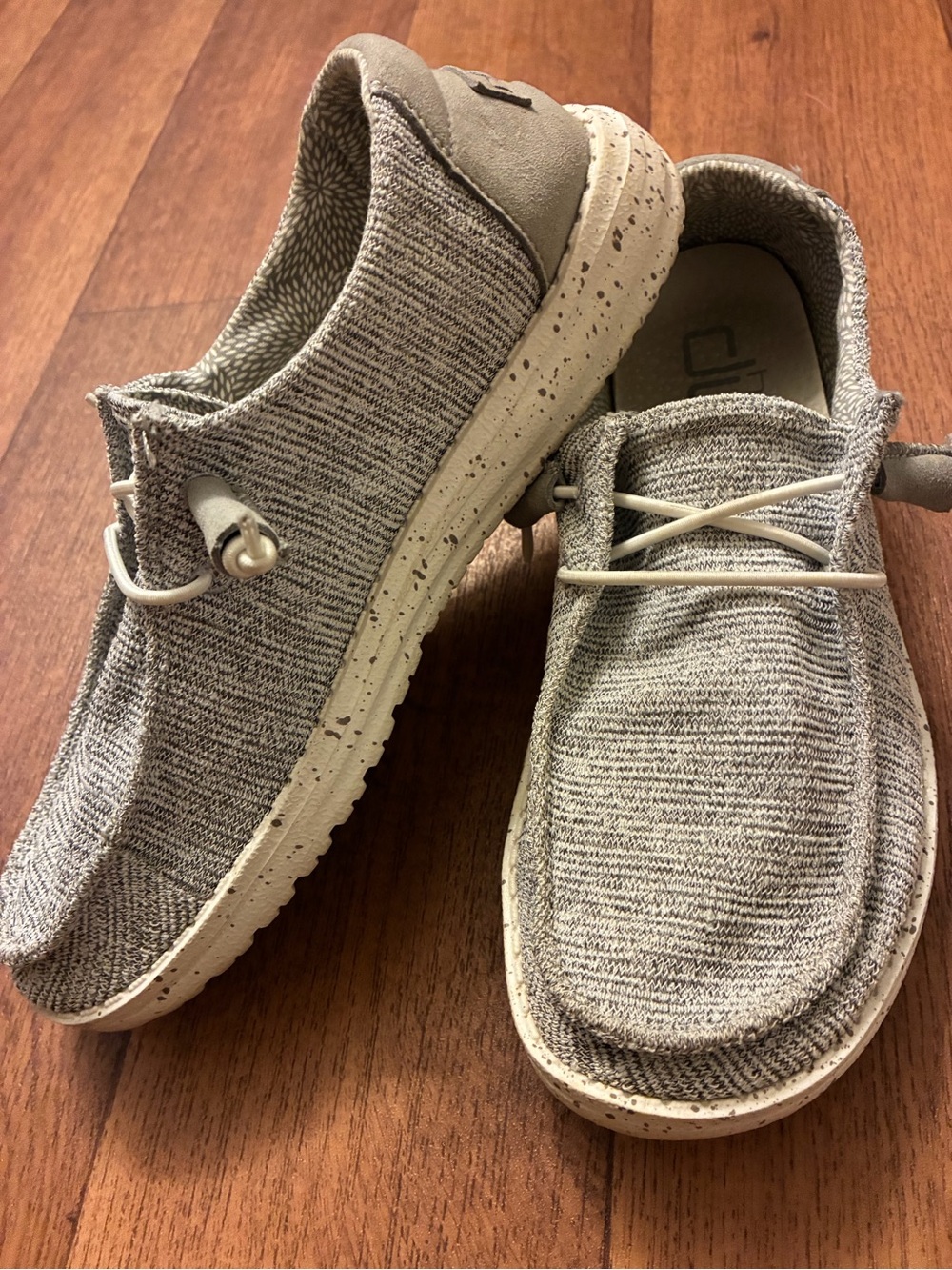 Casual Women’s Knit Slip-On Sneakers - Light Gray